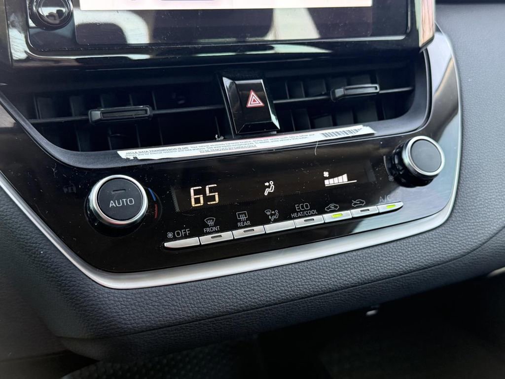 Used 2023 Toyota Corolla LE image 21