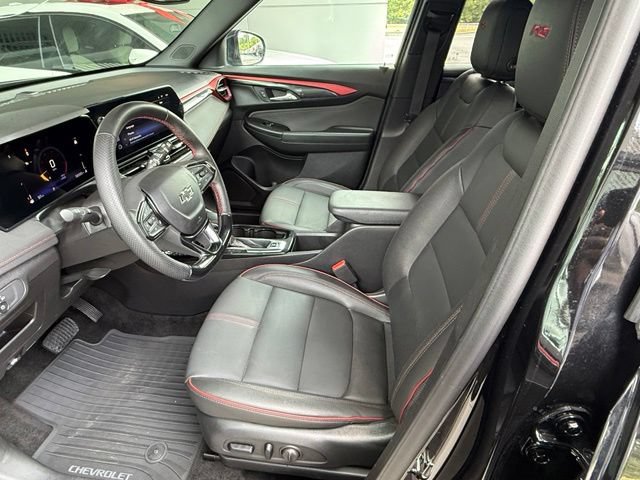Used 2024 Chevrolet TrailBlazer RS w/ Convenience Package FWD image 11