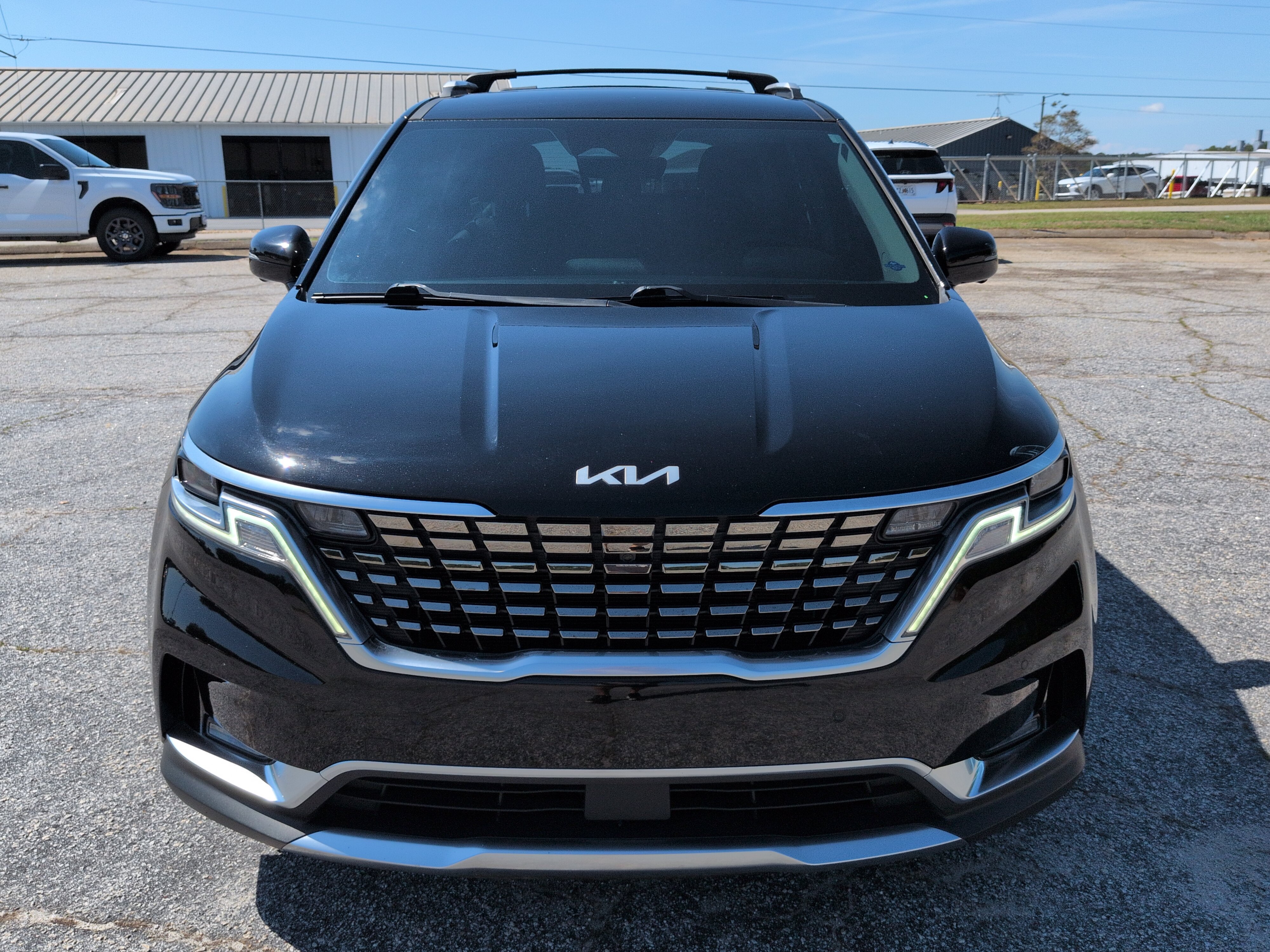 Used 2022 Kia Carnival SX FWD image 7