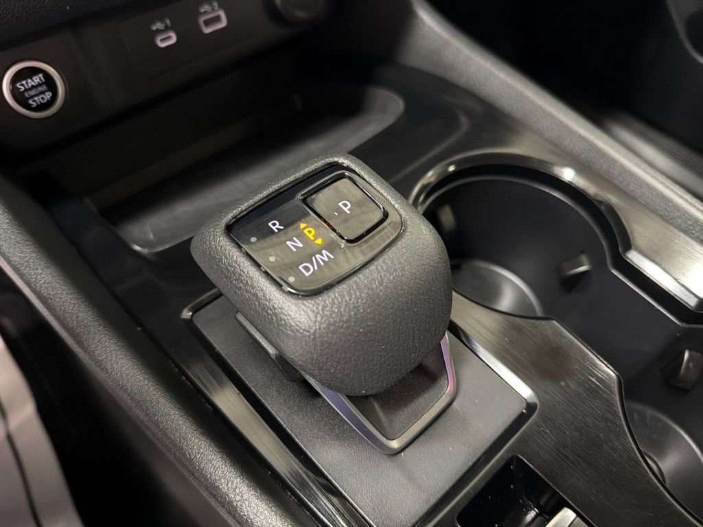 Used 2023 Nissan Rogue S image 27