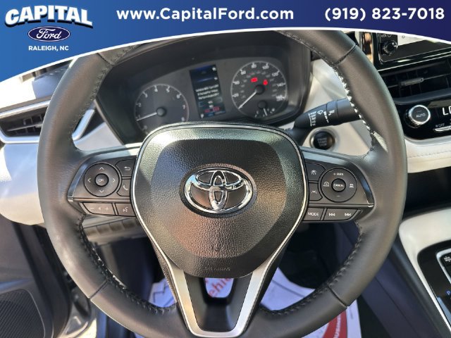 Used 2025 Toyota Corolla SE FWD image 24