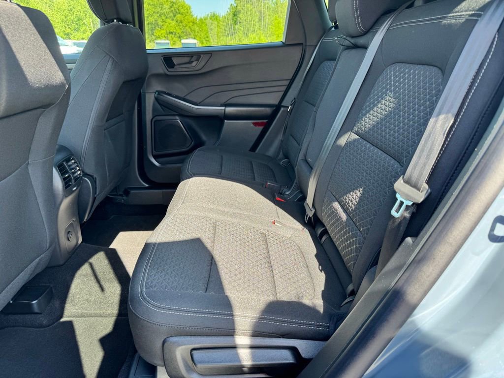 Certified 2025 Ford Escape Active w/ Cold Weather Package FWD image 22