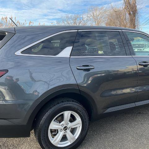Used 2021 Kia Sorento LX image 6