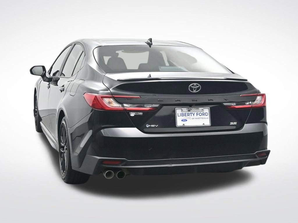 Used 2025 Toyota Camry SE w/ Convenience Package FWD image 9