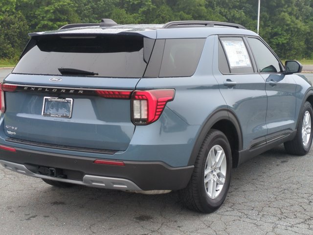 Certified 2026 Ford Explorer Active w/ Active Comfort Package RWD image 4