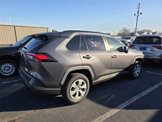 Used 2020 Toyota RAV4 LE image 3