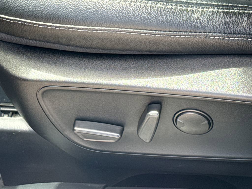 Certified 2022 Ford Escape SEL FWD image 24