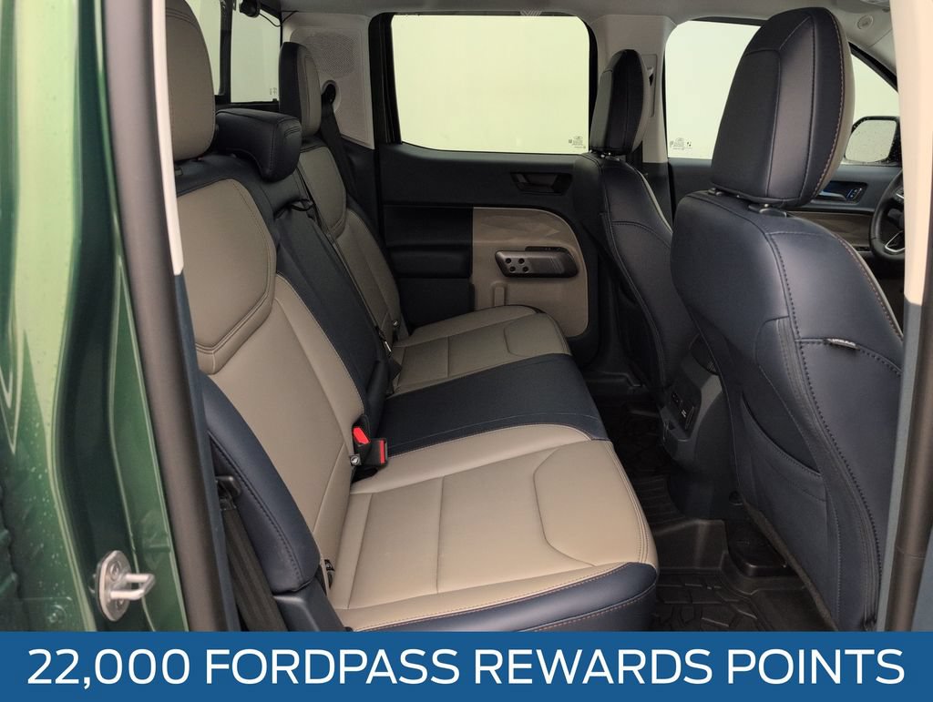 Certified 2025 Ford Maverick Lariat w/ 4K Tow Package AWD/4WD image 16