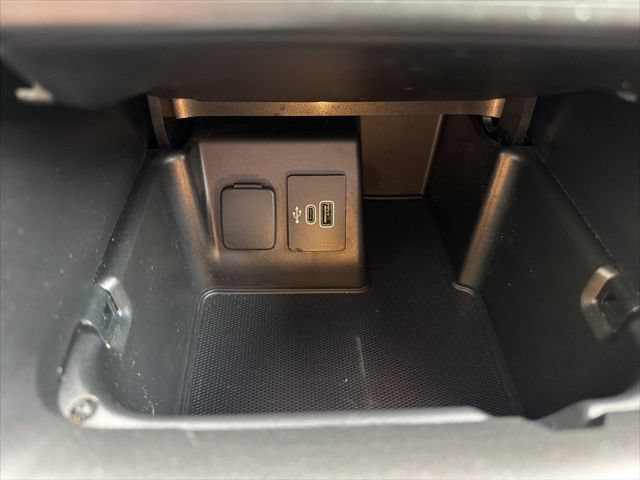 Certified 2025 Ford Explorer Active AWD/4WD image 25