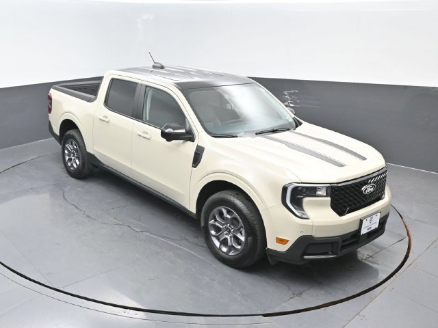 Certified 2025 Ford Maverick Lariat w/ Black Appearance Package AWD/4WD image 17