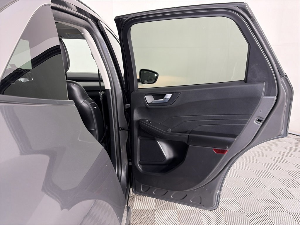 Certified 2022 Ford Escape SEL w/ Class II Trailer Tow Package image 28