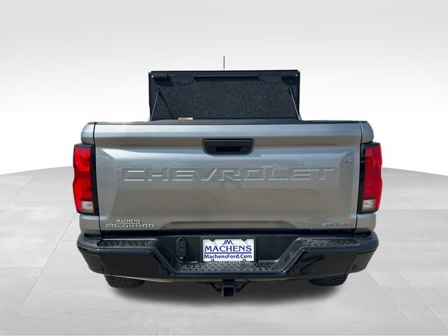 Used 2026 Chevrolet Colorado ZR2 w/ Technology Package AWD/4WD image 6