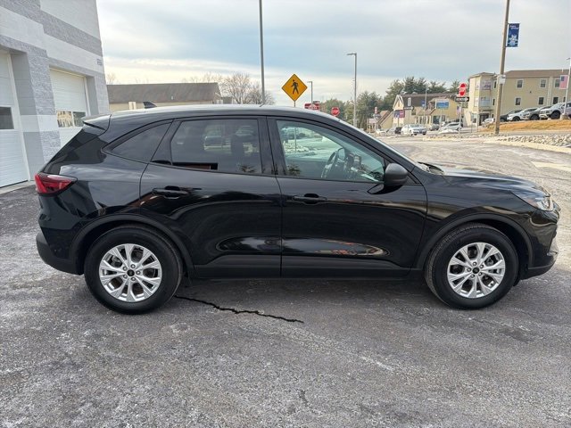 Certified 2025 Ford Escape Active w/ Cold Weather Package image 3