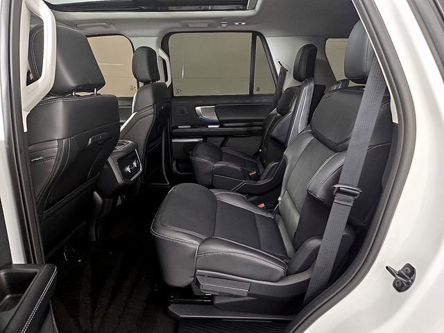 Certified 2025 Ford Expedition Platinum w/ Driver's Package image 11