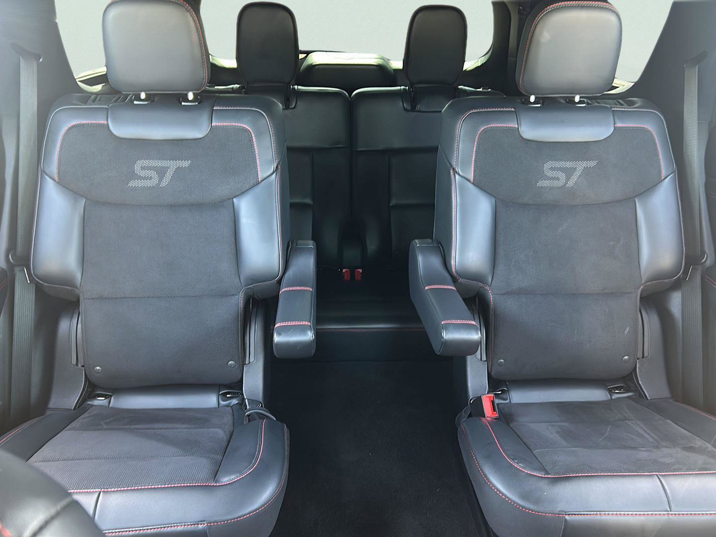 Certified 2025 Ford Explorer ST AWD/4WD image 27