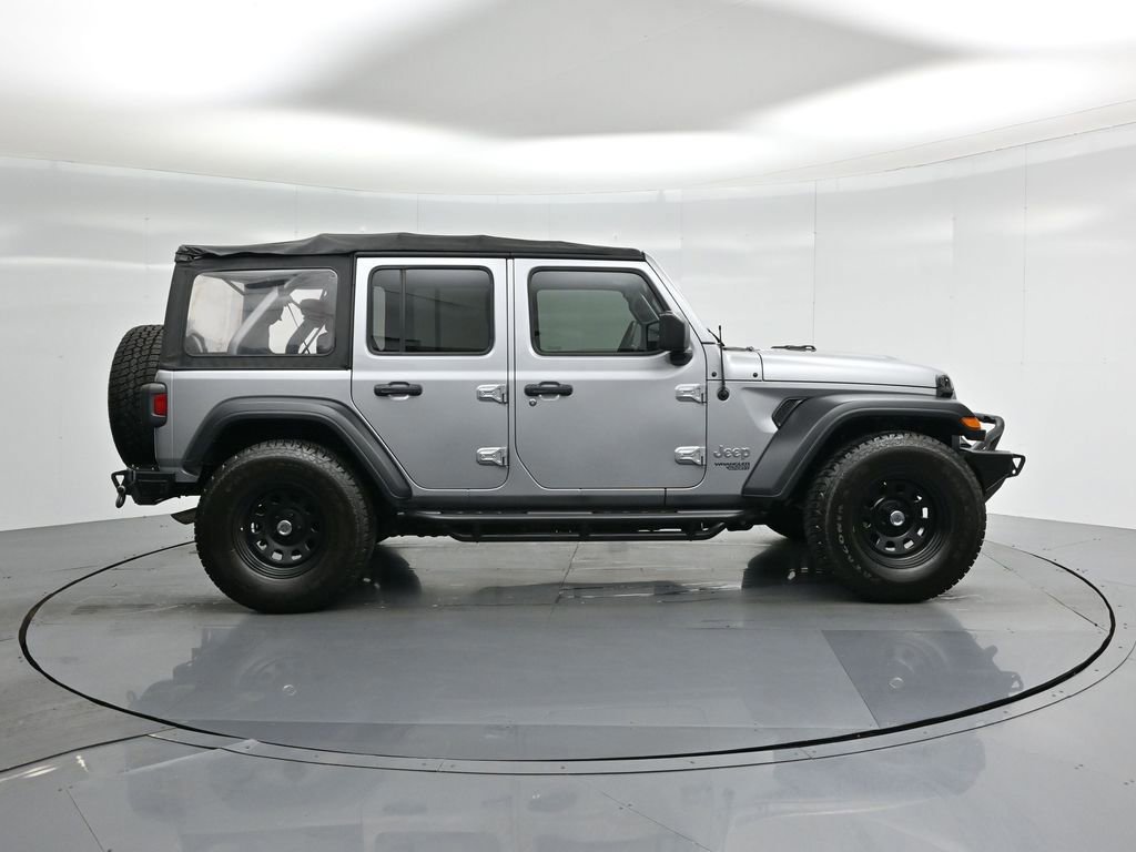 Used 2018 Jeep Wrangler Unlimited Sport image 10