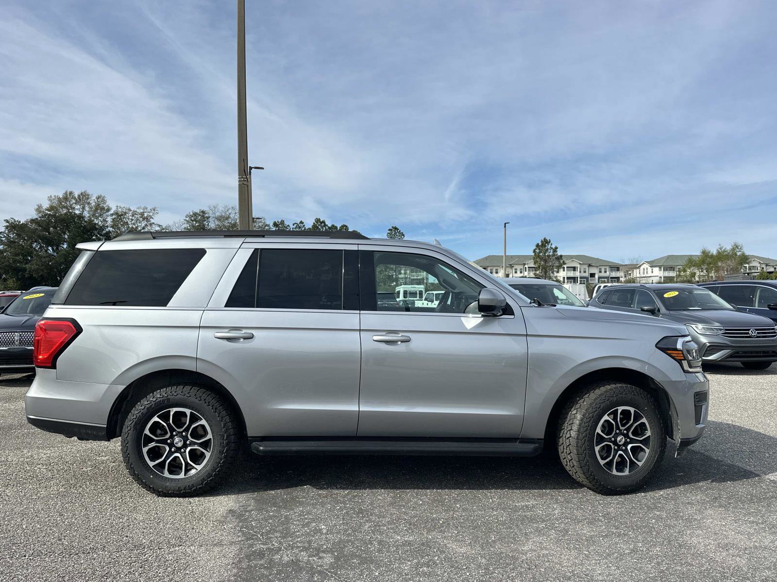 Certified 2024 Ford Expedition XLT image 2