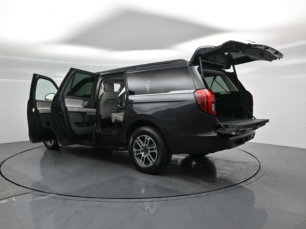 Certified 2025 Ford Expedition Max Active image 38