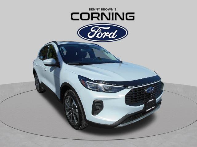 Certified 2025 Ford Escape Platinum AWD/4WD image 6