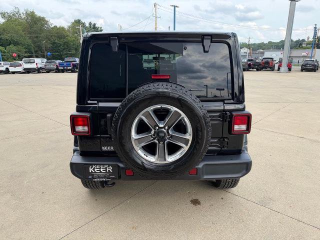 Used 2022 Jeep Wrangler Unlimited Sahara w/ Cold Weather Group AWD/4WD image 6