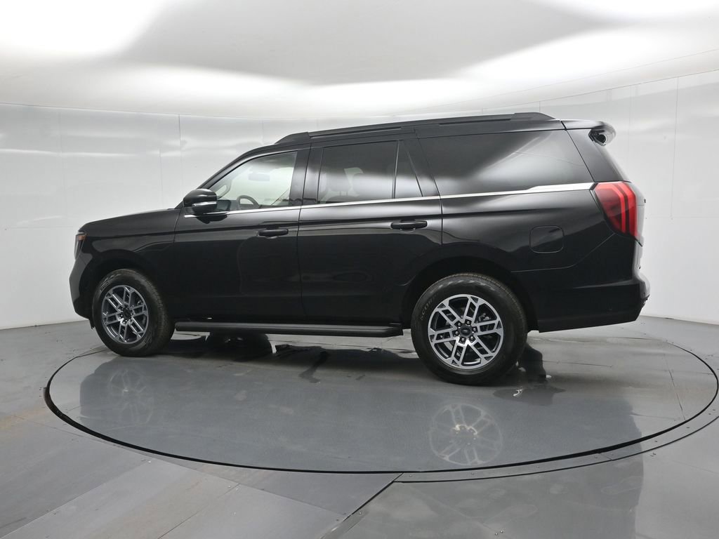 Certified 2025 Ford Expedition Active image 22