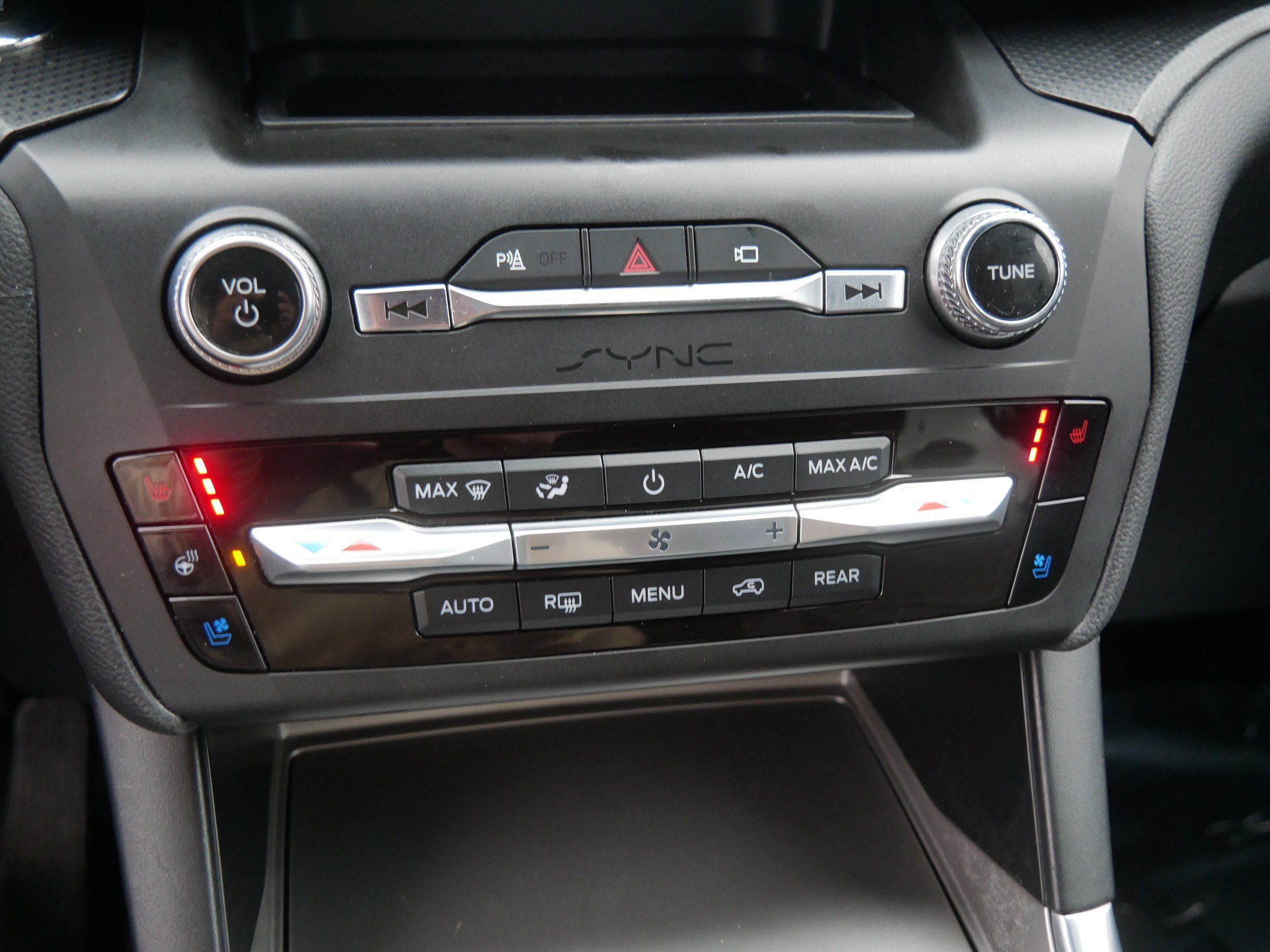 Certified 2020 Ford Explorer ST image 23