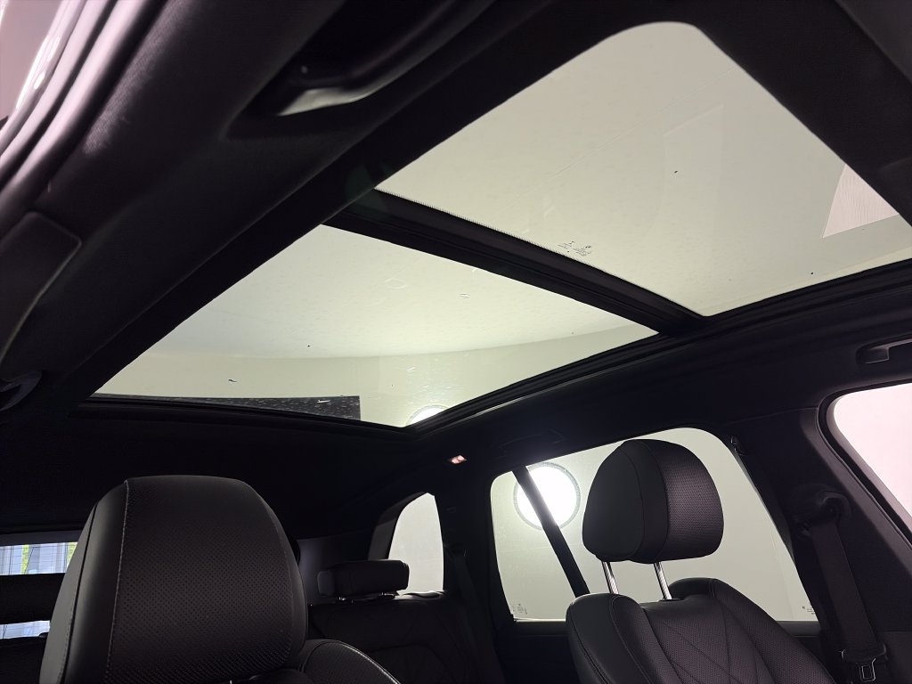 Used 2023 BMW X5 xDrive40i AWD/4WD image 33