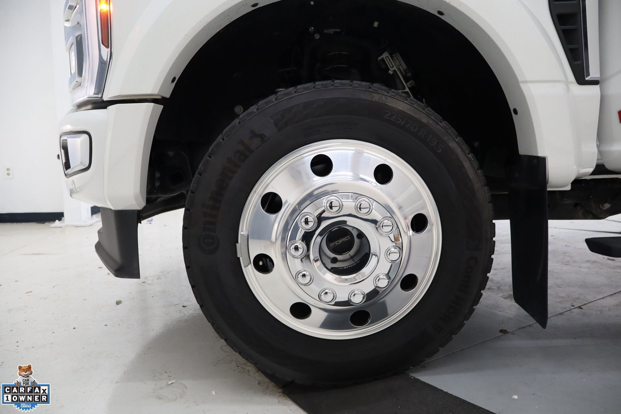 Certified 2024 Ford F450 Platinum w/ FX4 Off-Road Package image 12