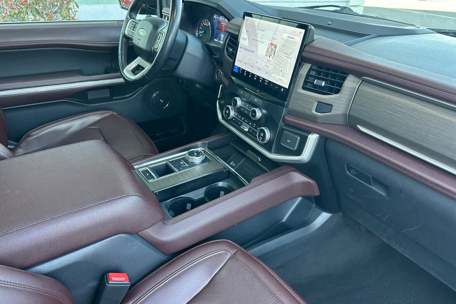 Certified 2024 Ford Expedition Limited image 18