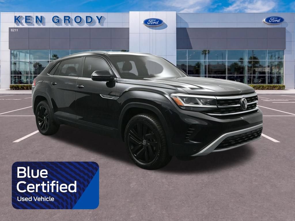 Used 2023 Volkswagen Atlas Cross Sport SE w/ Black Wheel Package
