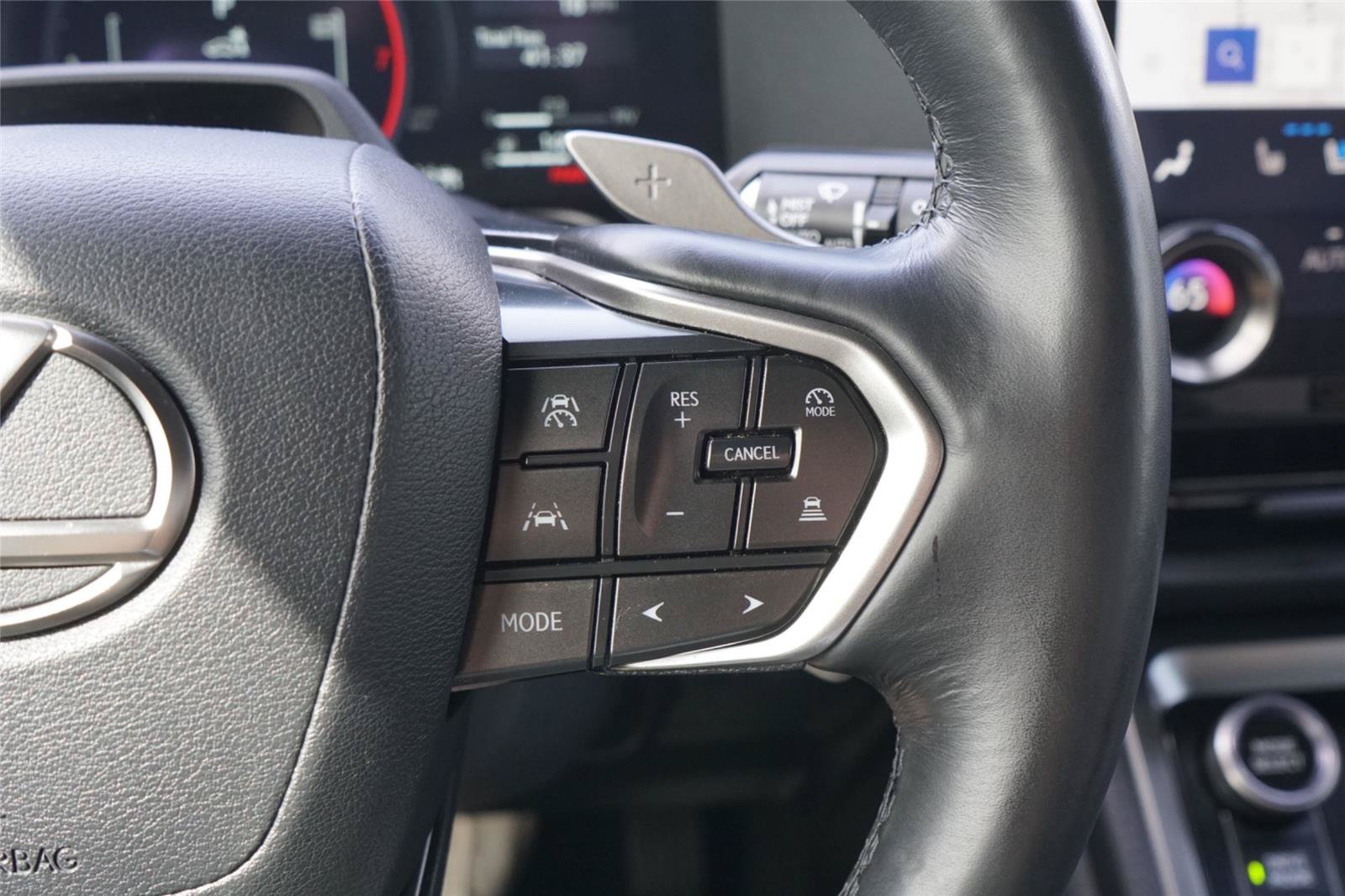 Used 2024 Lexus GX 550 AWD/4WD image 16