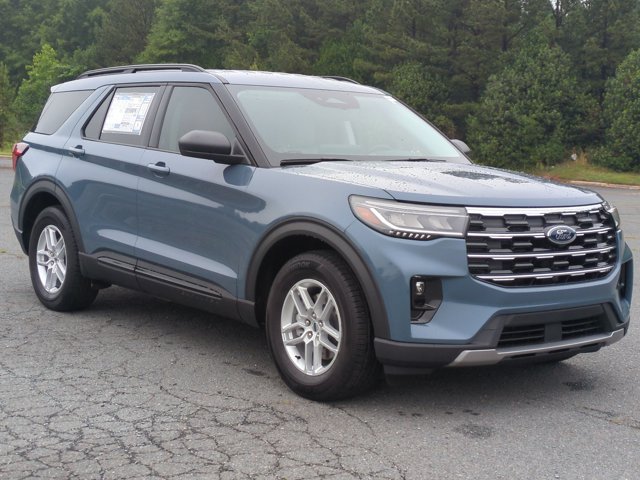 Certified 2026 Ford Explorer Active w/ Active Comfort Package RWD image 1