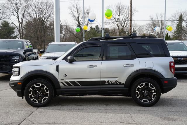 Certified 2023 Ford Bronco Sport Outer Banks w/ Tech Package AWD/4WD image 2