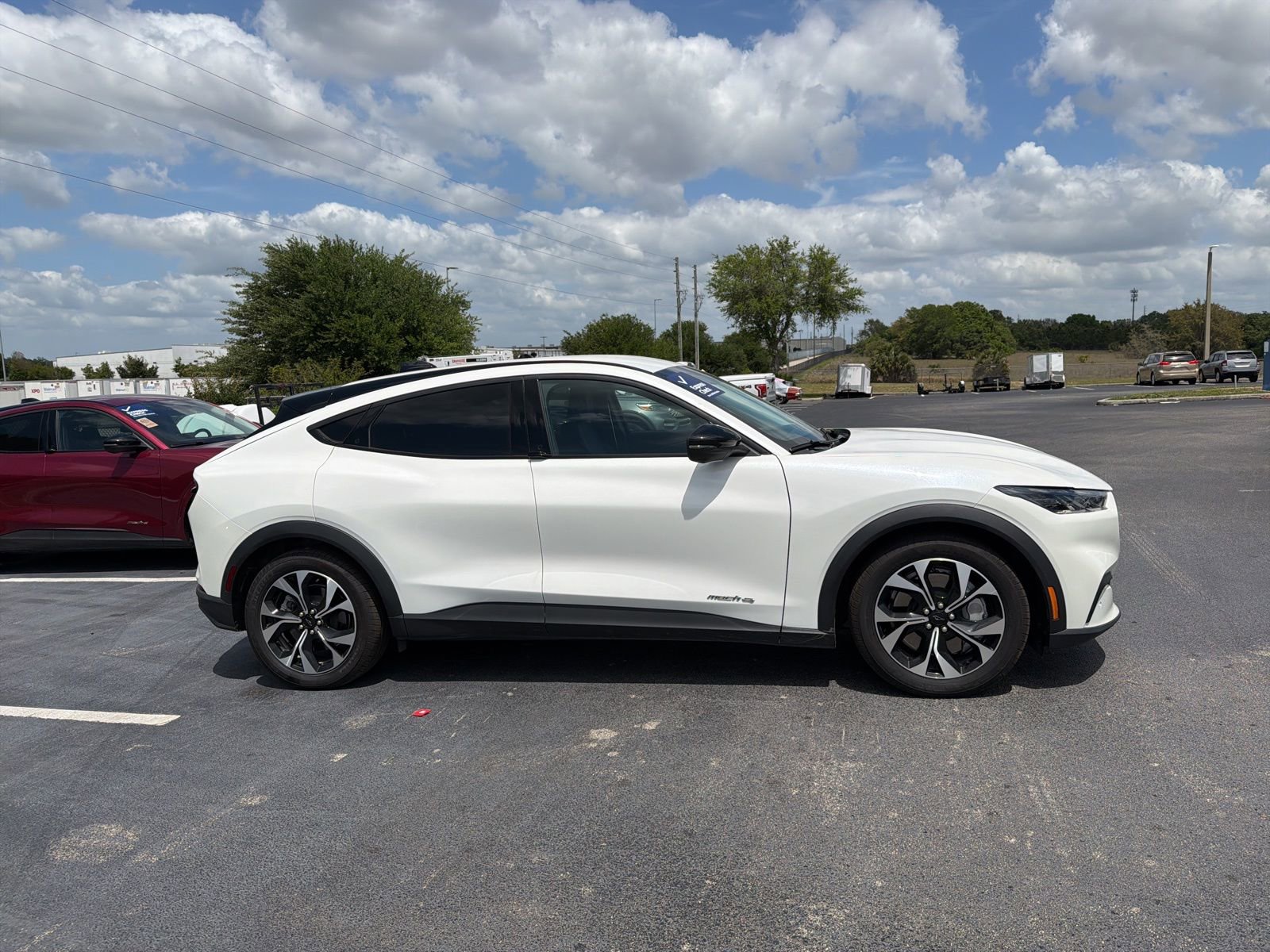 Certified 2025 Ford Mustang Mach-E Select w/ Comfort Package Lite image 3
