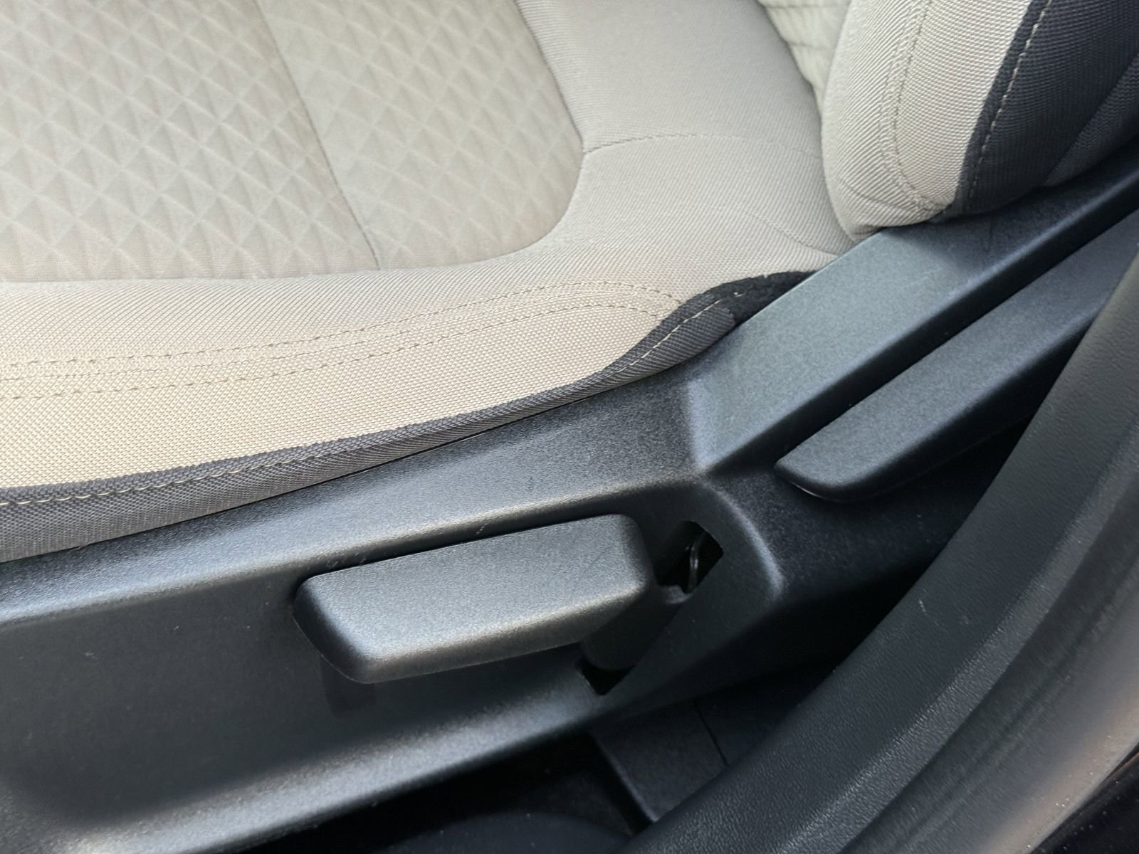 Certified 2022 Ford Escape SE FWD image 20