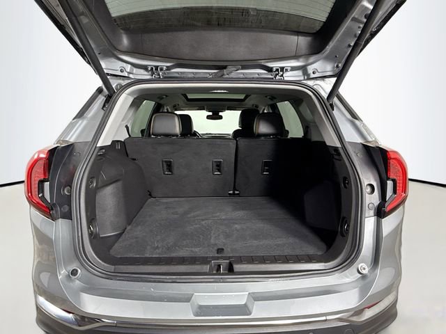Used 2024 GMC Terrain AT4 image 25