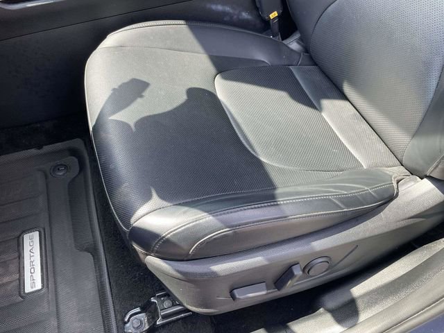 Used 2024 Kia Sportage EX image 8