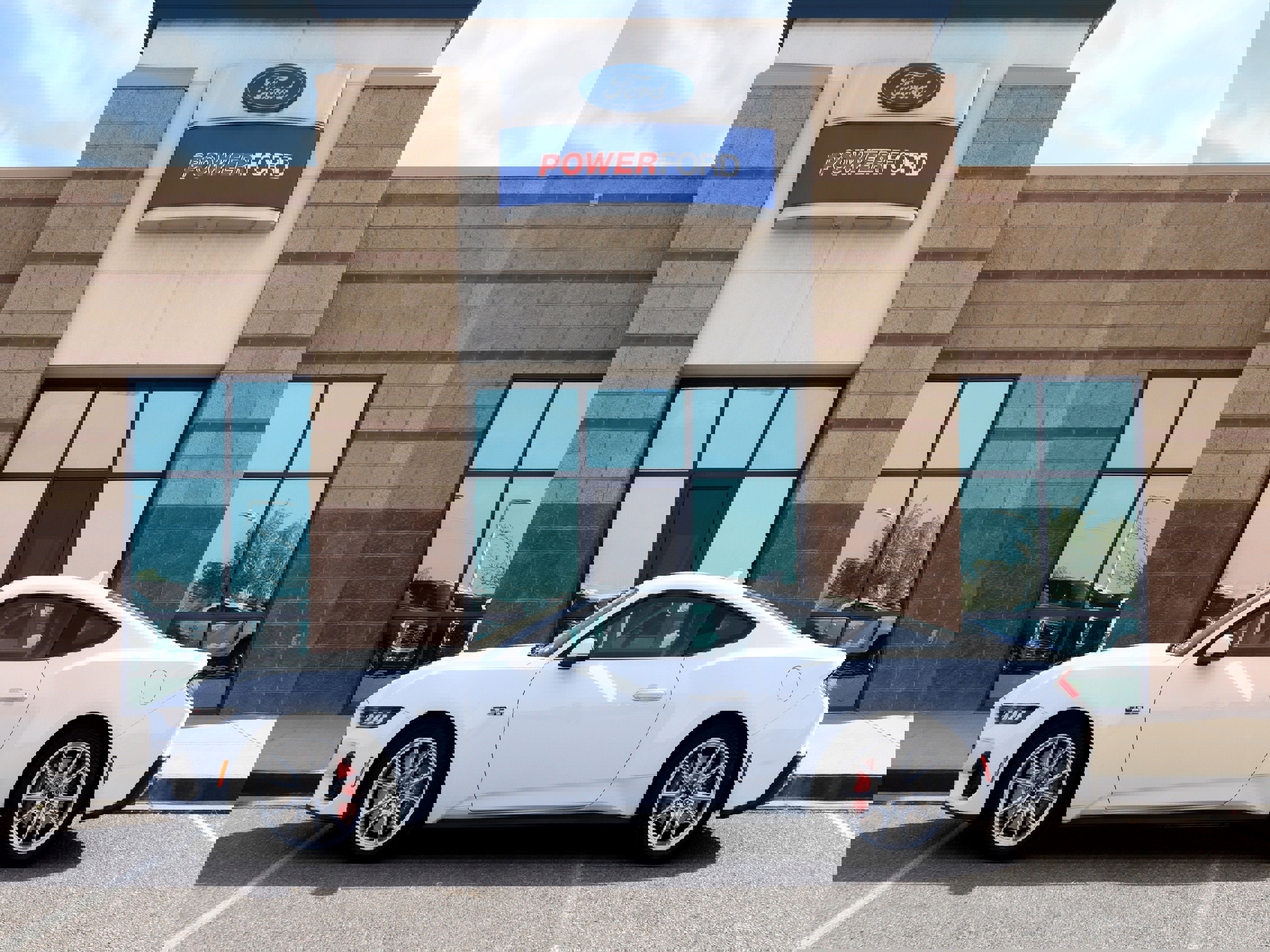 Certified 2024 Ford Mustang GT Premium image 2