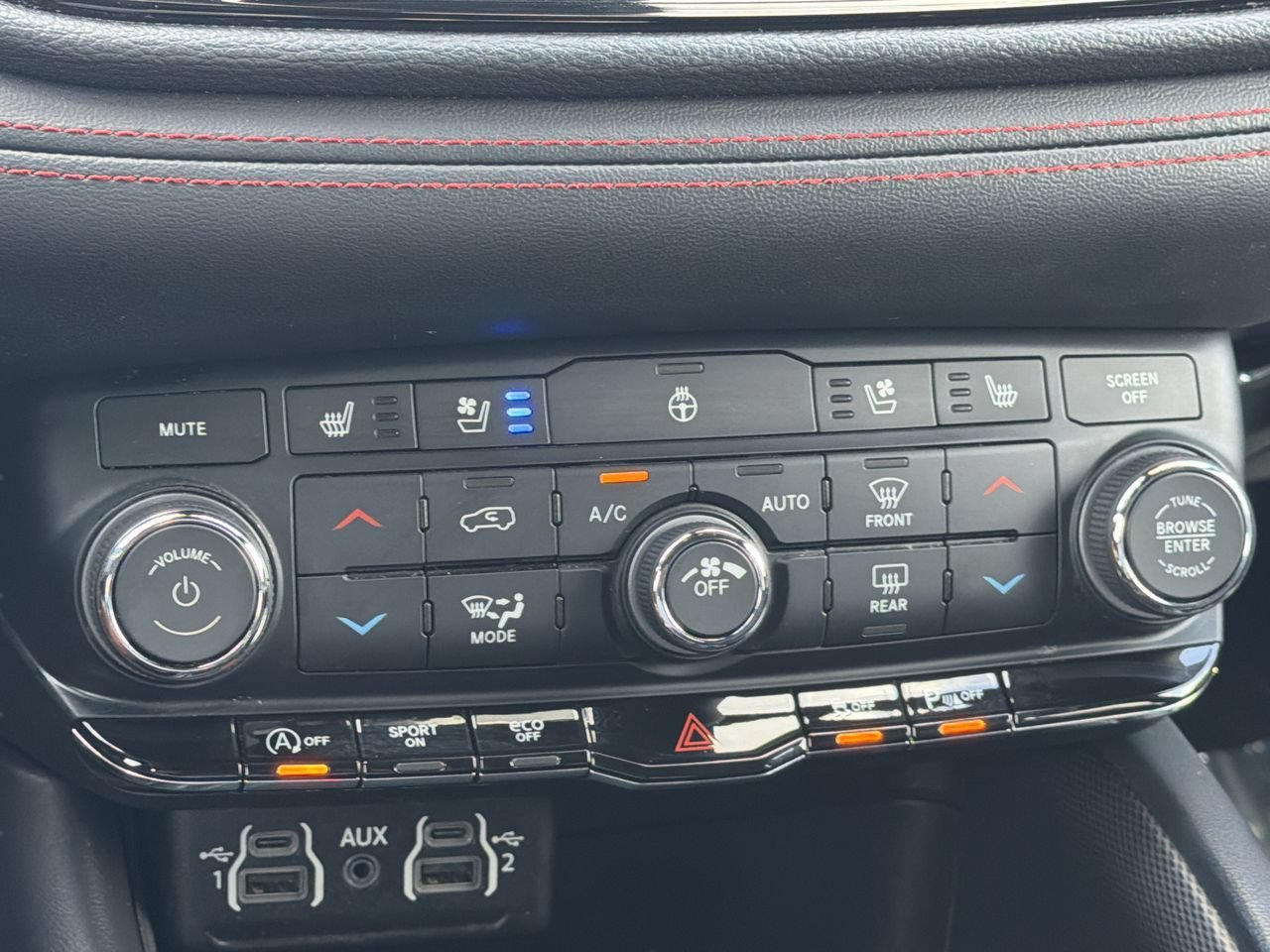 Used 2024 Dodge Durango GT RWD image 26