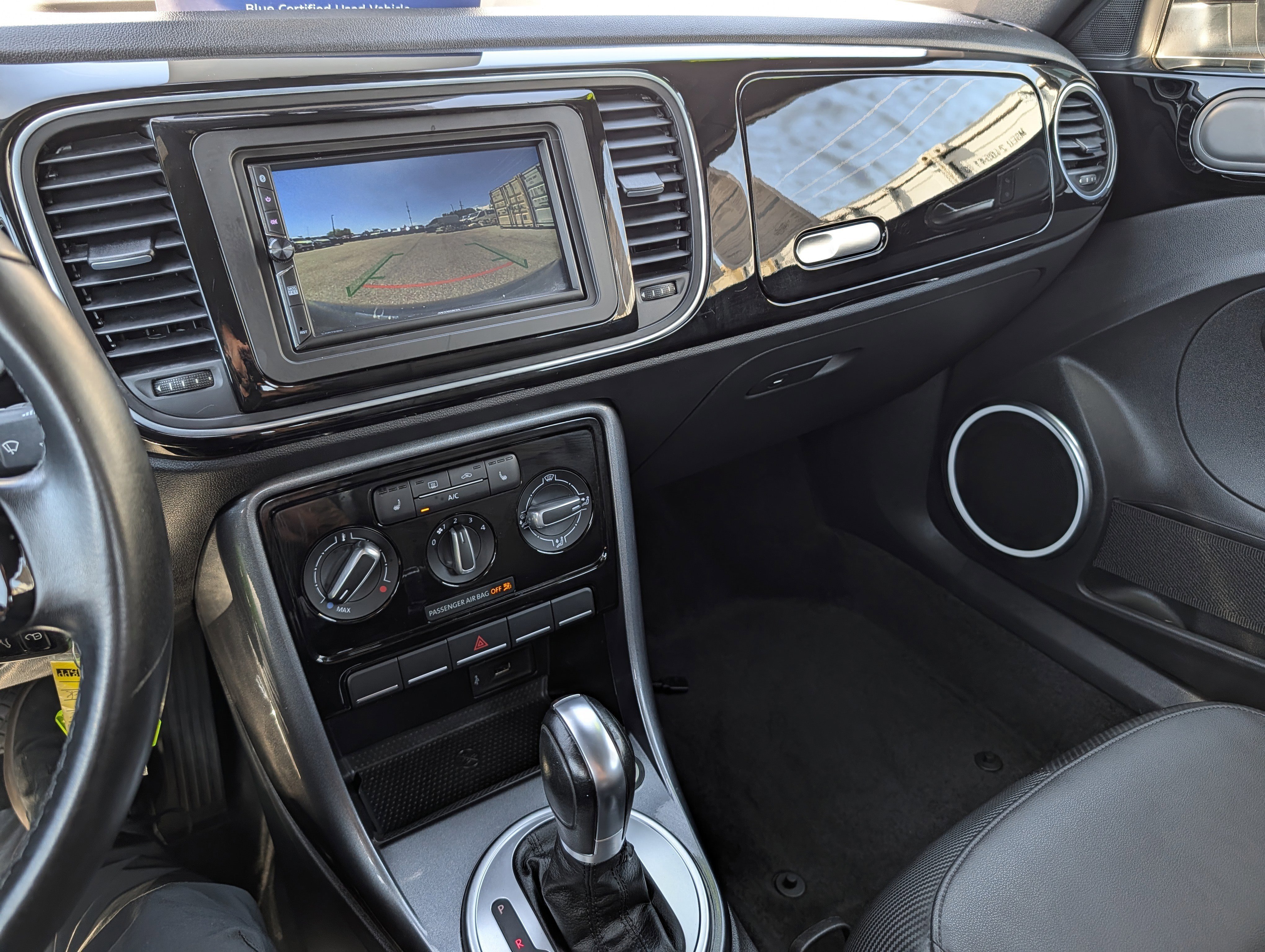 Used 2018 Volkswagen Beetle 2.0T S image 25