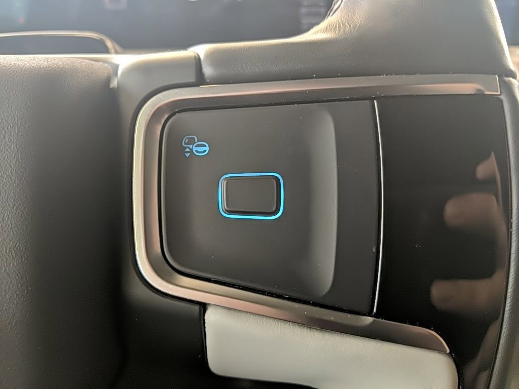 Certified 2025 Ford Expedition Max Platinum image 22