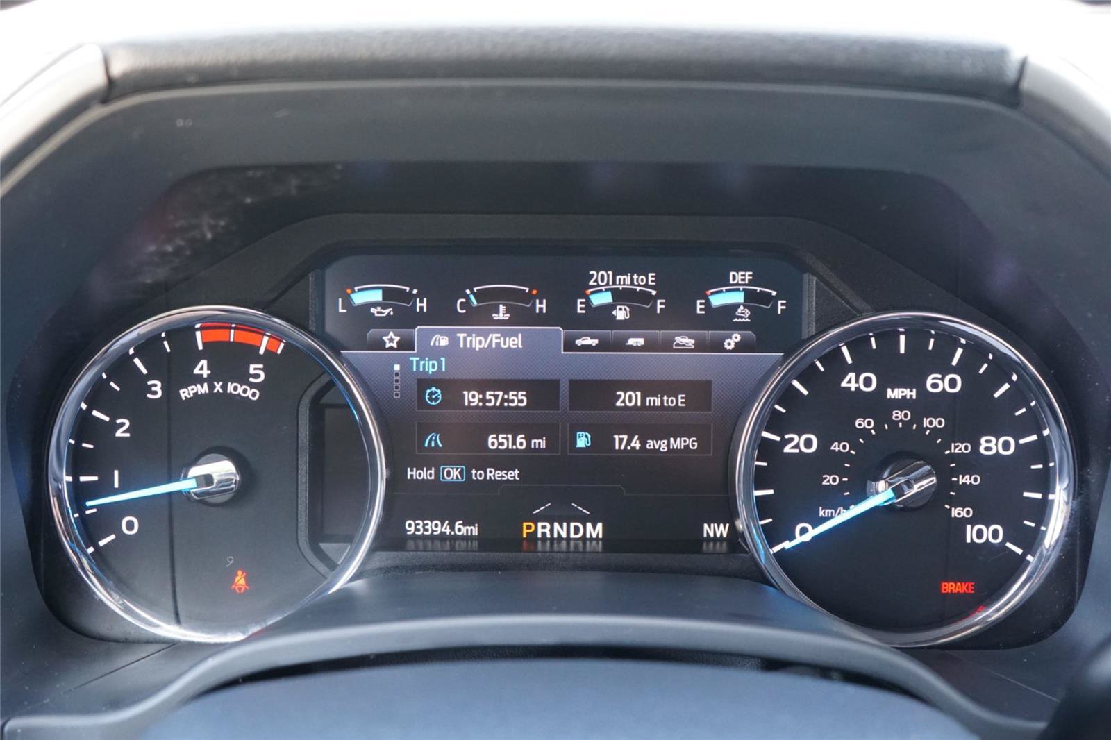 Certified 2022 Ford F350 Platinum w/ Tremor Off-Road Package AWD/4WD image 17
