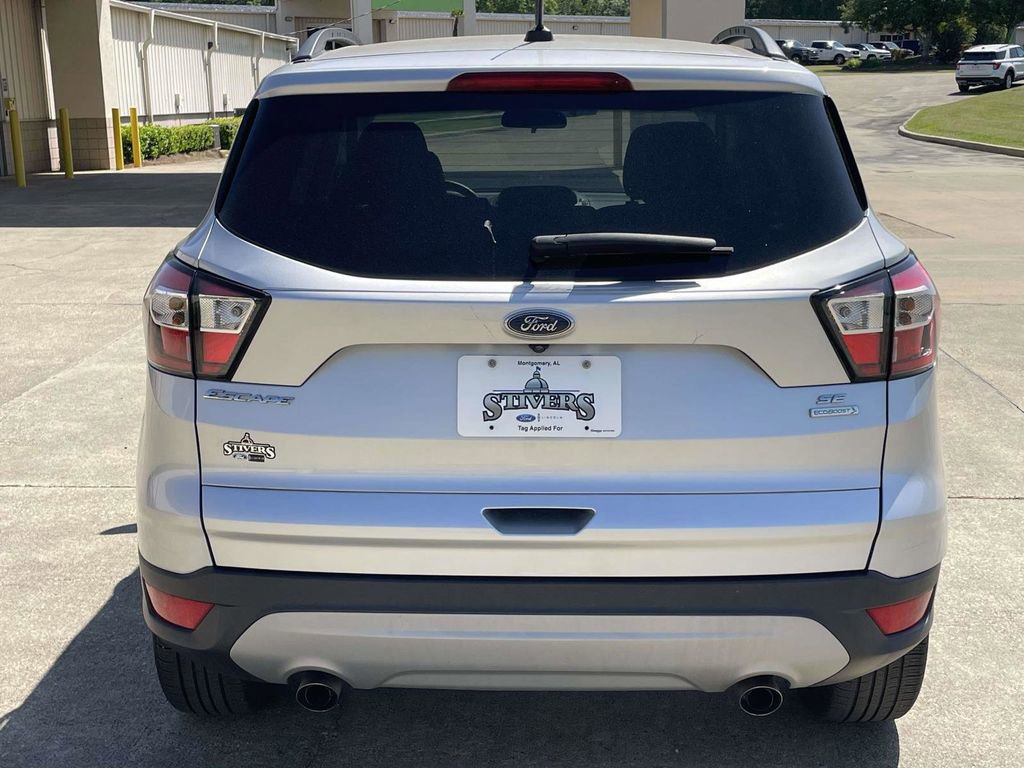 Certified 2018 Ford Escape SE image 4