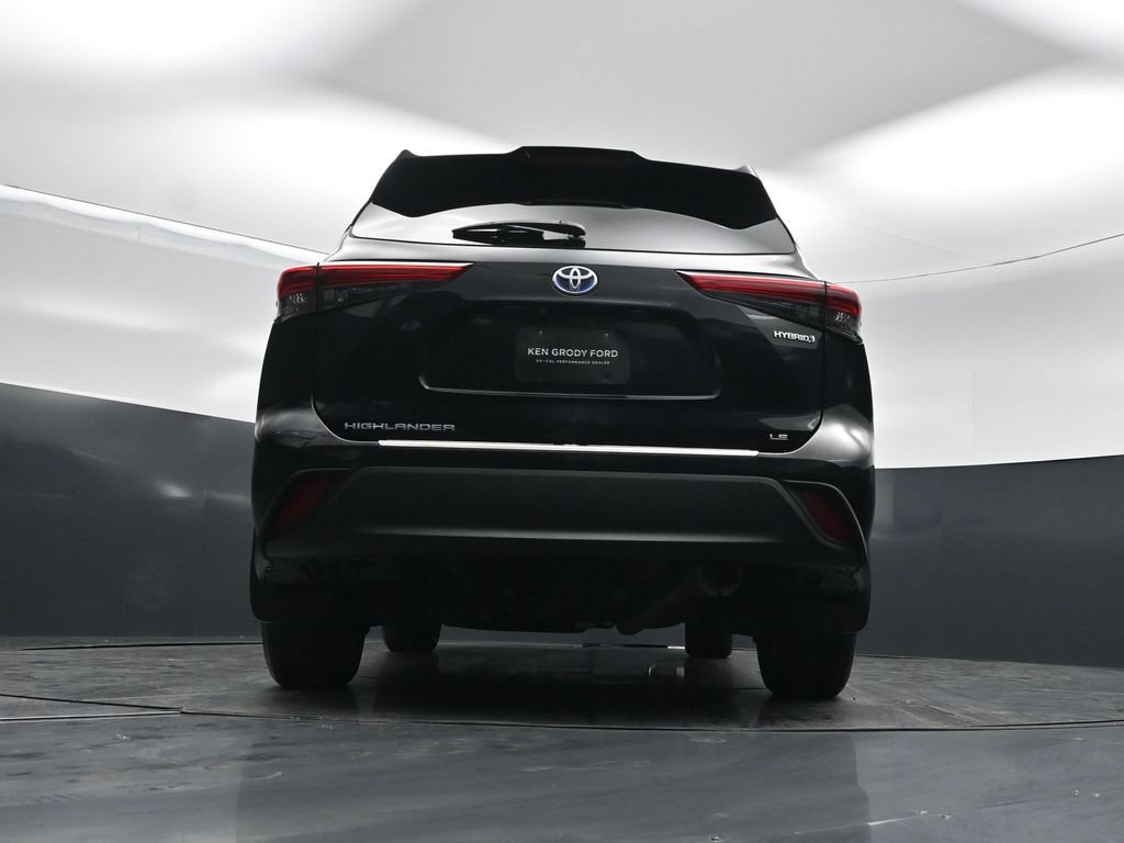 Used 2023 Toyota Highlander LE AWD/4WD image 49