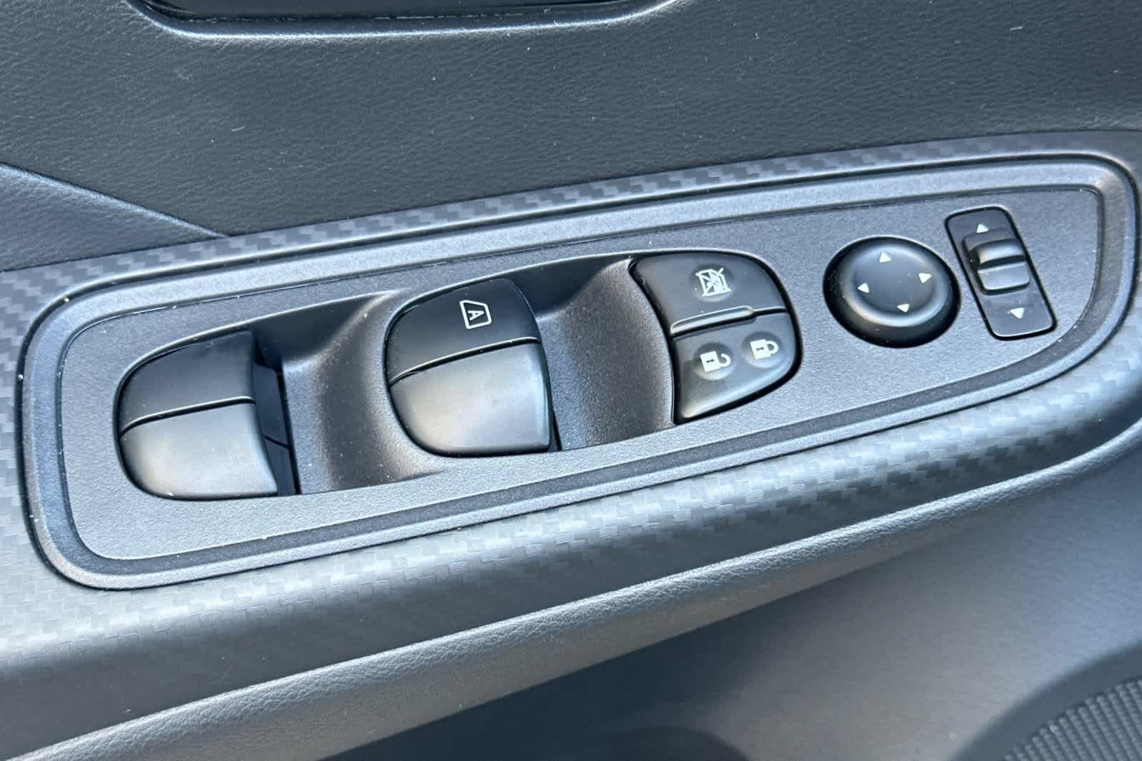 Used 2025 Nissan Versa S w/ Trunk Package FWD image 14