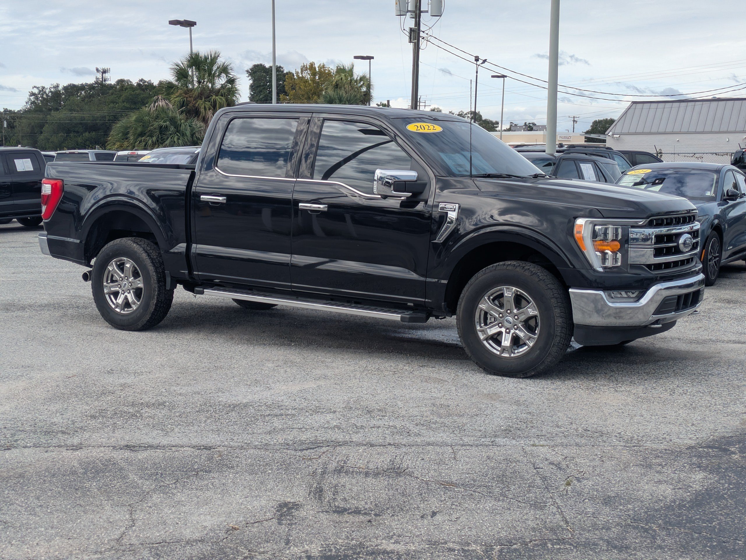 Certified 2022 Ford F150 Lariat AWD/4WD image 2