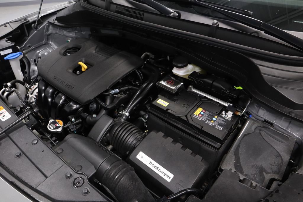 Used 2025 Kia Soul LX w/ LX Technology Package image 12