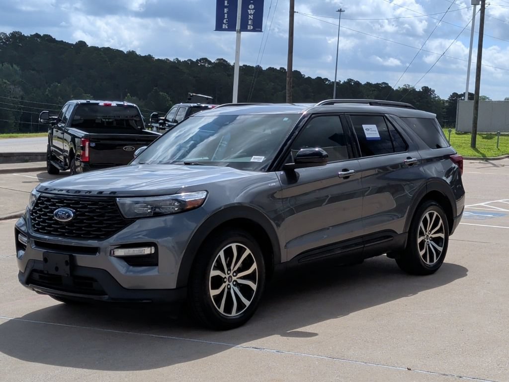 Certified 2024 Ford Explorer ST-Line w/ Class IV Trailer Tow Package RWD image 7