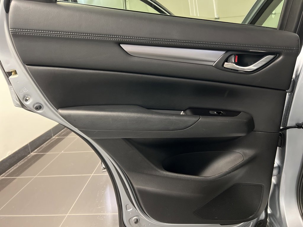 Used 2021 MAZDA CX-5 Touring image 29
