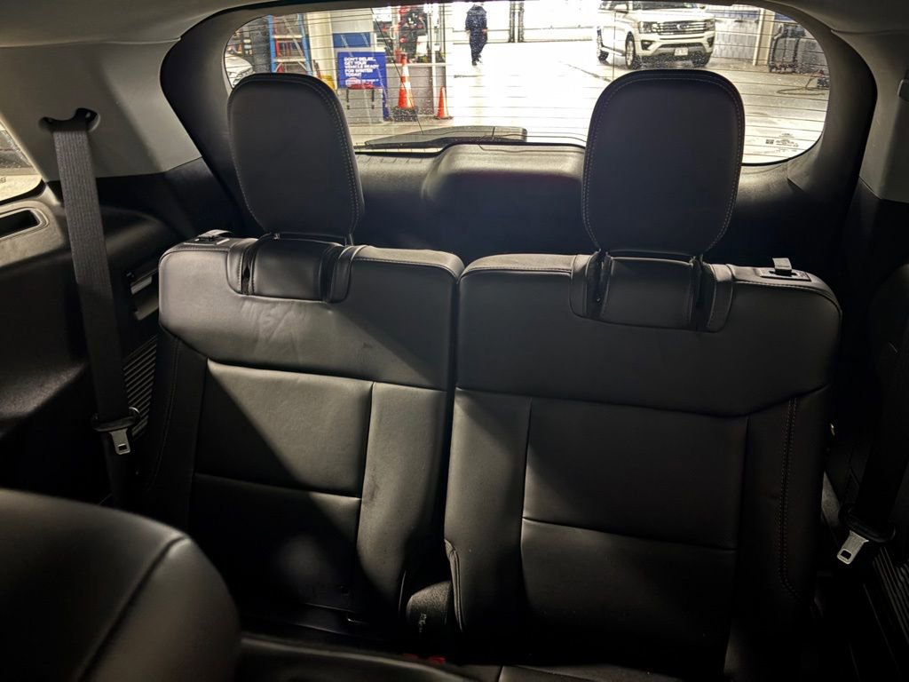 Certified 2022 Ford Explorer XLT w/ Equipment Group 202A image 23